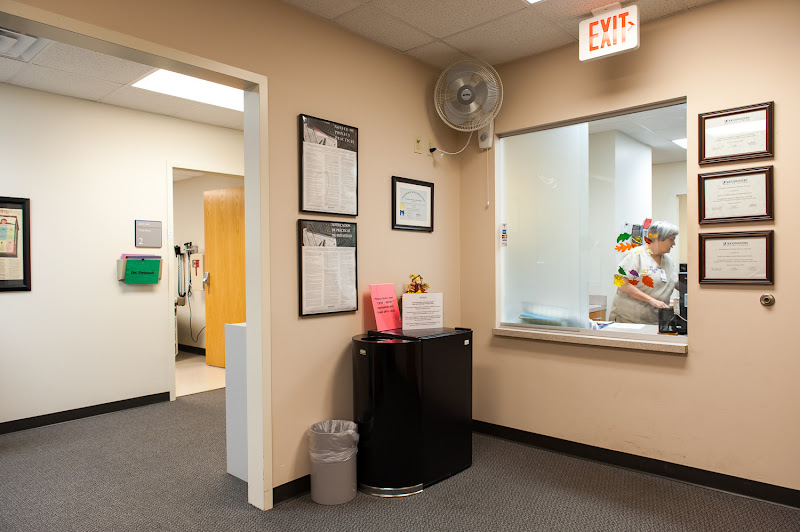 Clinical Center for Sleep and Breathing Disorders UT Southwestern Medical Center